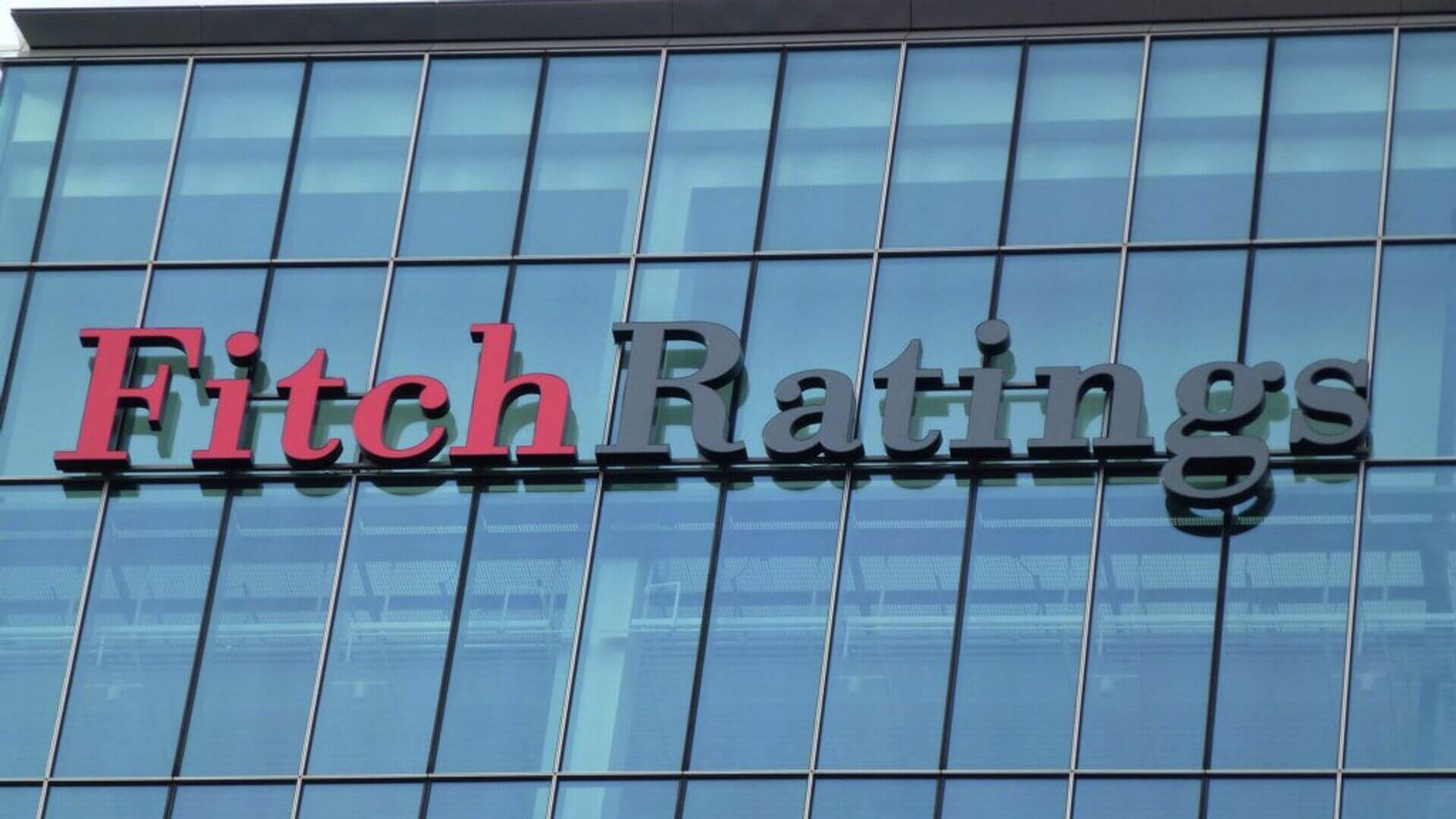 Fitch Ratings nâng hạng thị trường